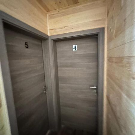 Bungalow House - 5 Rooms Zolaci Bagian luar foto